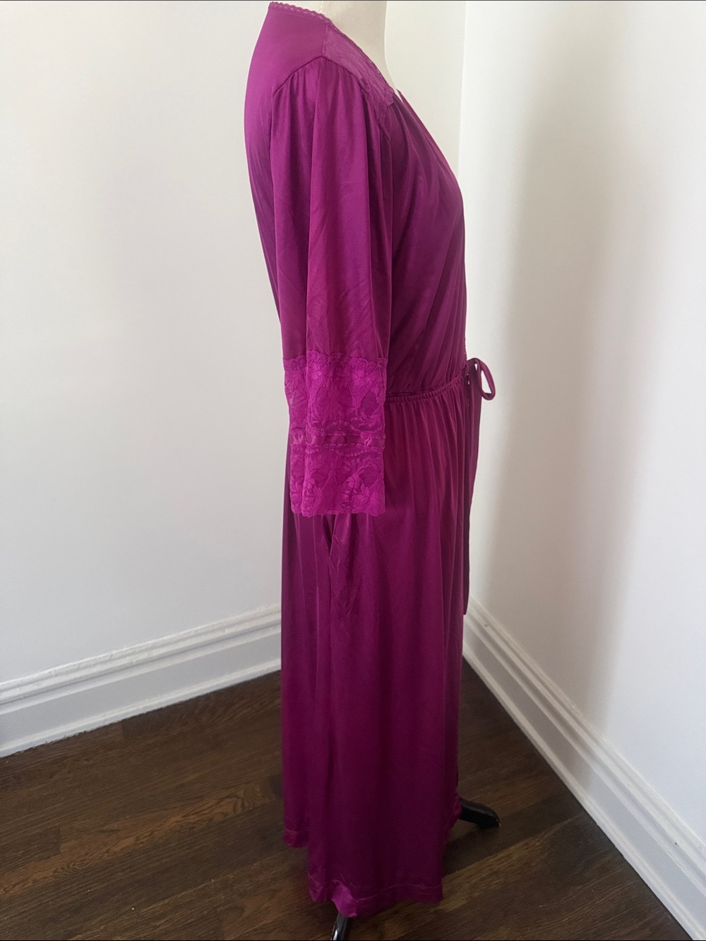 Vintage Texsheen Lingerie Silky Fuchsia Lace-Trim Long Robe S - Picture 6 of 8